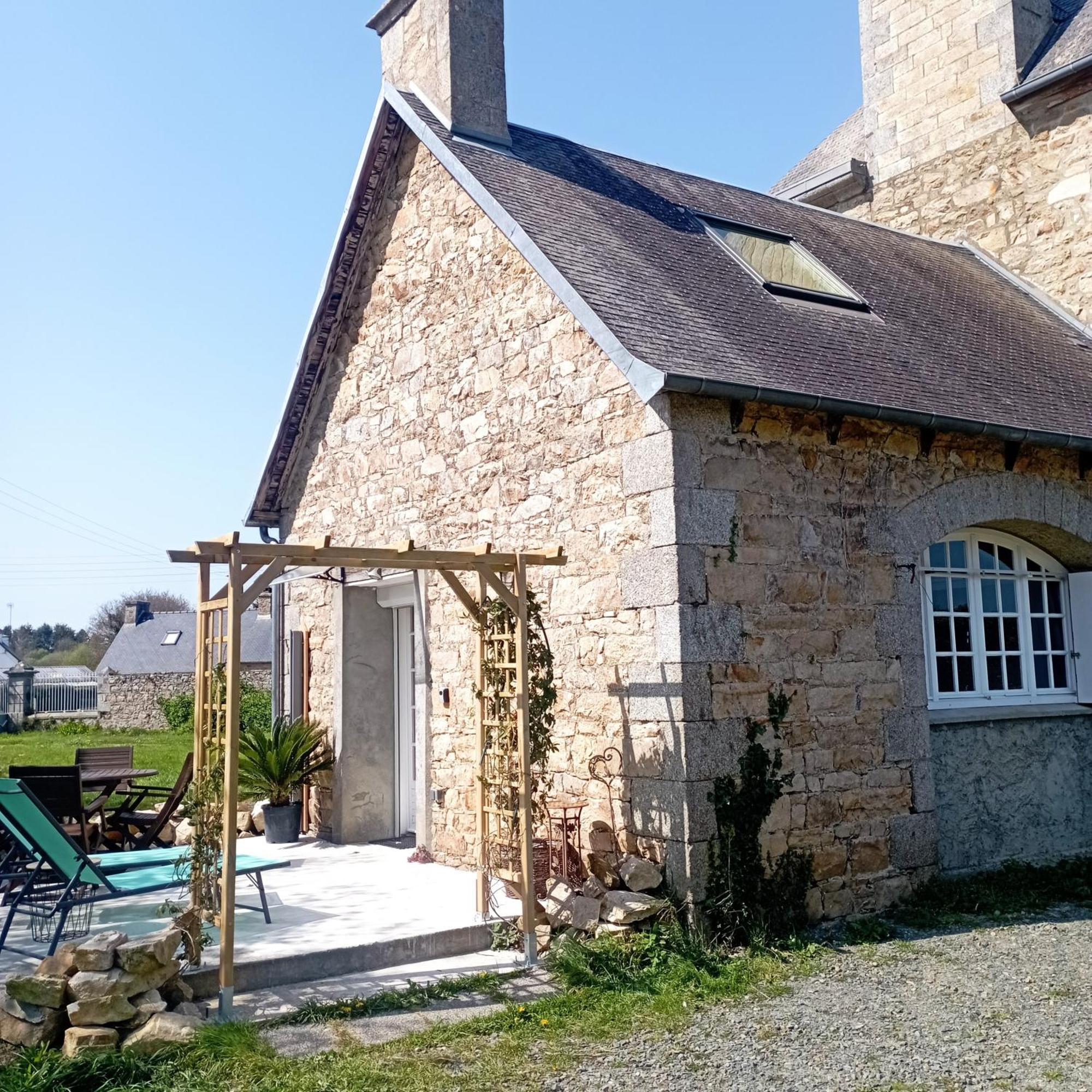 Cottage 3 Etoiles A 25 Mn De La Cote De Granit Rose Bégard Buitenkant foto